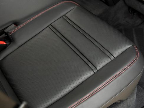 Certified 2026 Porsche Cayenne GTS AWD/4WD image 38