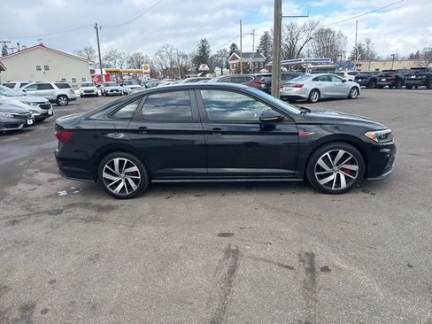 Used 2021 Volkswagen Jetta GLI image 2