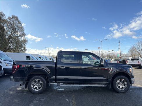 Used 2021 Ford F150 XLT w/ Equipment Group 302A High image 4