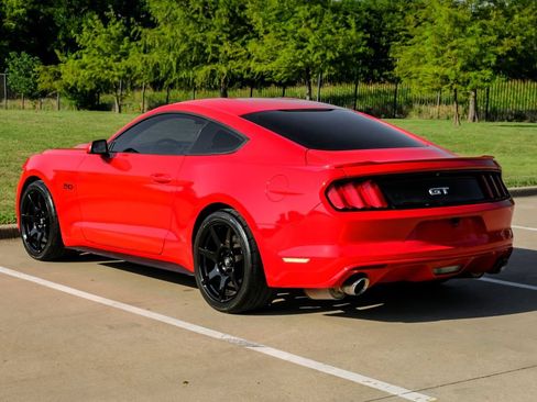 Used 2015 Ford Mustang GT RWD image 15