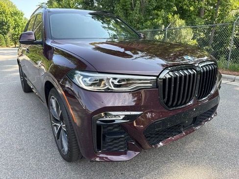 Used 2021 BMW X7 xDrive40i w/ M Sport Package AWD/4WD image 3