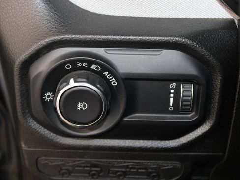 Used 2024 Jeep Wrangler Unlimited Sport AWD/4WD image 38