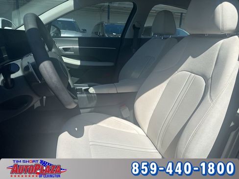 Used 2025 Hyundai Sonata SEL FWD image 3