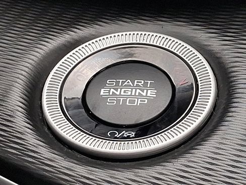 Used 2023 Jeep Grand Cherokee L Laredo image 25