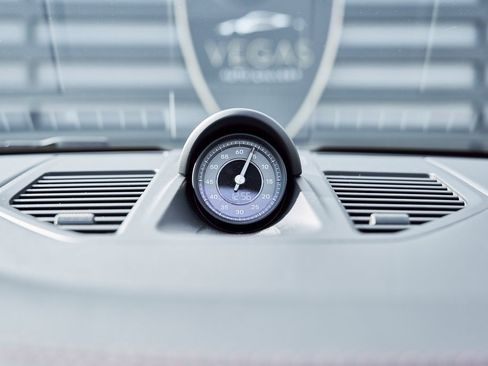 Used 2021 Porsche 911 Turbo S image 72