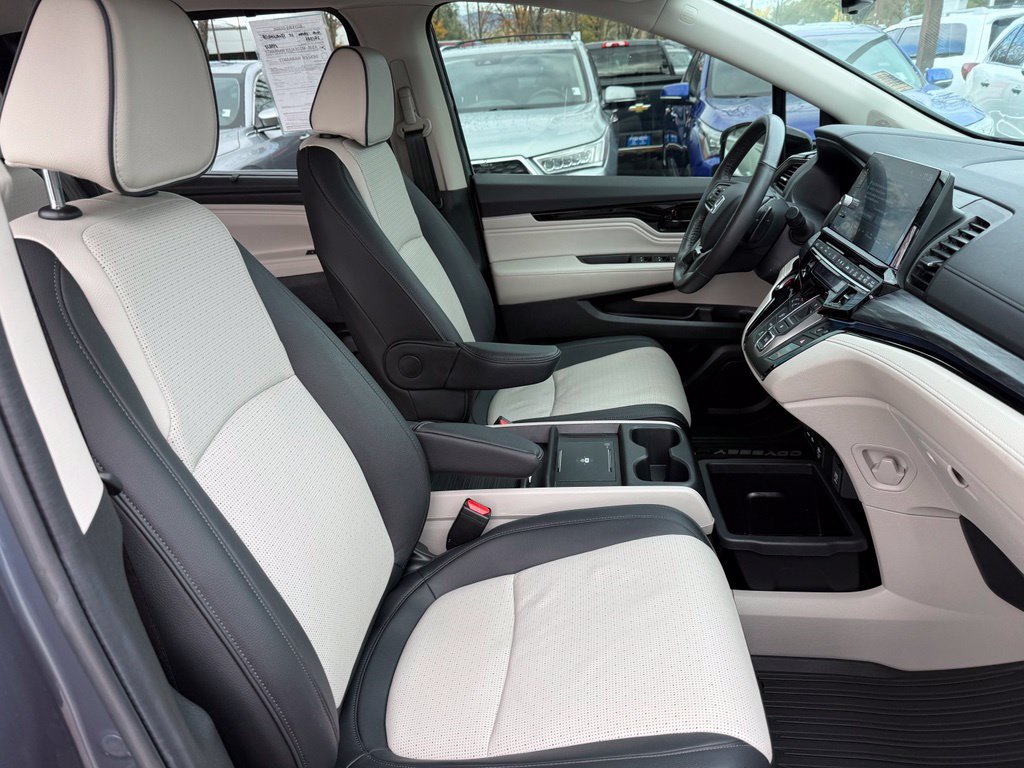 Certified 2025 Honda Odyssey Elite image 18