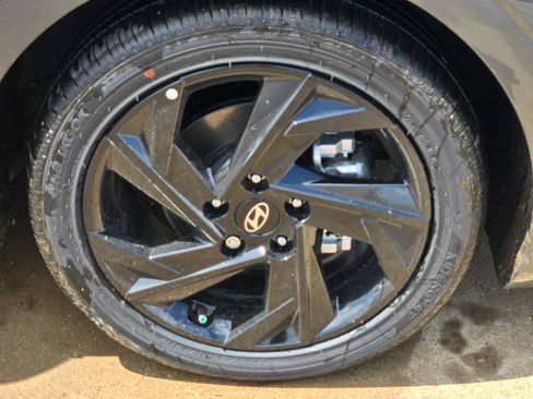 New 2026 Hyundai Elantra SEL Sport Premium FWD image 7