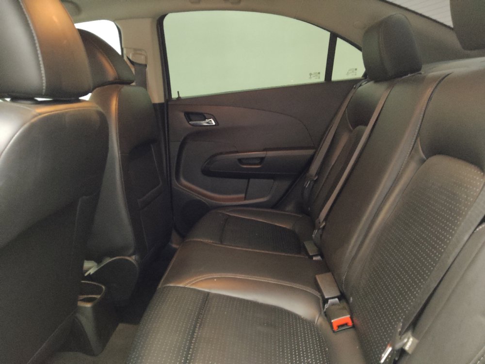 Used 2020 Chevrolet Sonic Premier FWD image 18