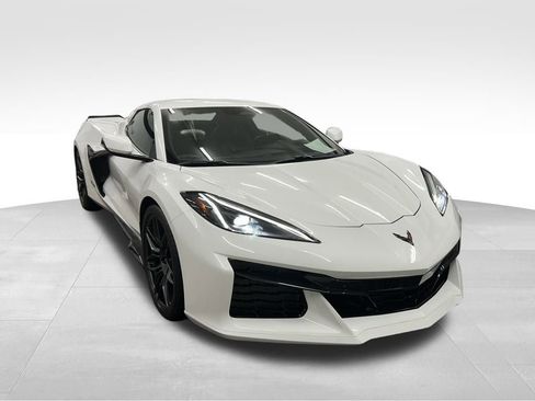 Certified 2024 Chevrolet Corvette Z06 w/ Battery Protection Package image 8