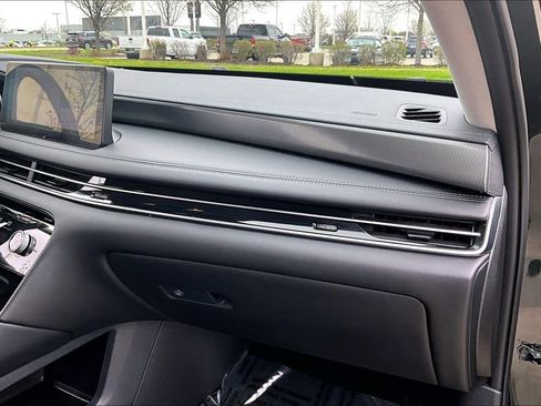 Certified 2026 INFINITI QX60 Luxe w/ Cargo Package AWD/4WD image 26