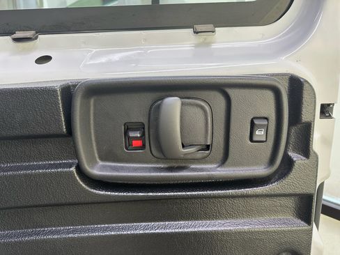 Certified 2025 Chevrolet Express 2500 w/ Driver Convenience Package RWD image 9