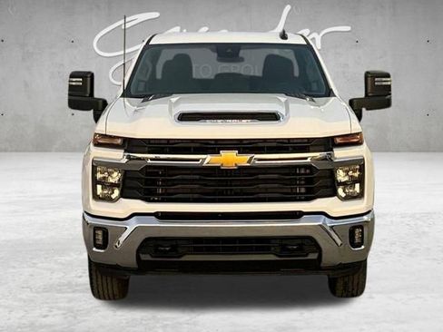 Used 2025 Chevrolet Silverado 2500 LT w/ Convenience Package AWD/4WD image 18