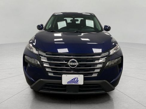 Certified 2025 Nissan Rogue SV AWD/4WD image 10