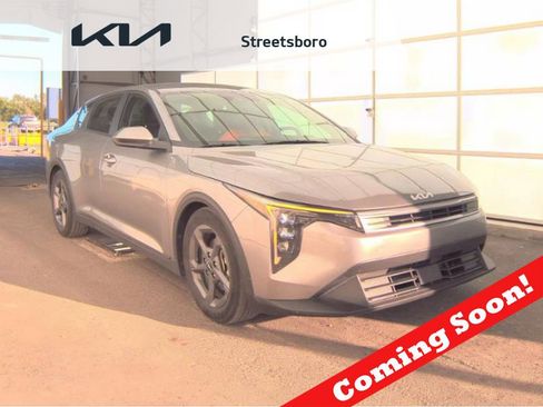 Used 2025 Kia K4 FWD image 1