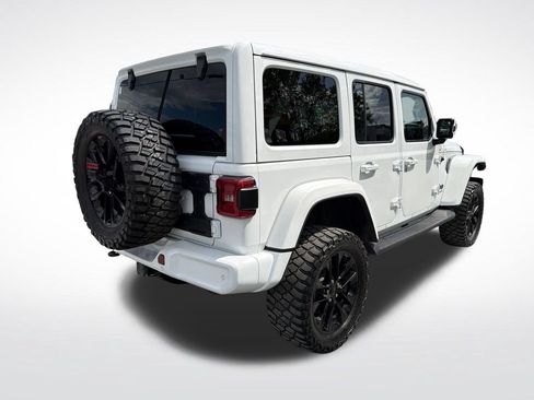 Used 2021 Jeep Wrangler Unlimited Sahara AWD/4WD image 15