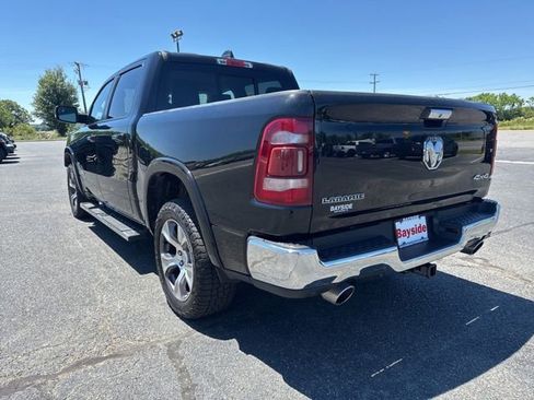 Used 2022 RAM 1500 Laramie AWD/4WD image 11