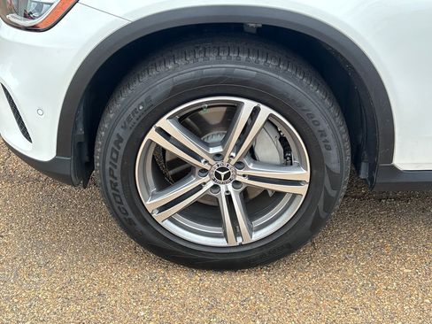 Used 2022 Mercedes-Benz GLC 300 image 27