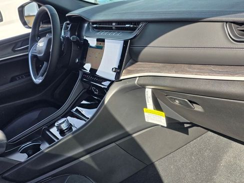 New 2026 Jeep Grand Cherokee Altitude RWD image 14