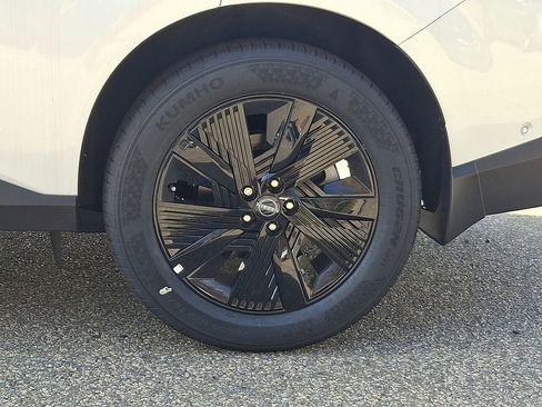 New 2025 Nissan Murano SV image 6