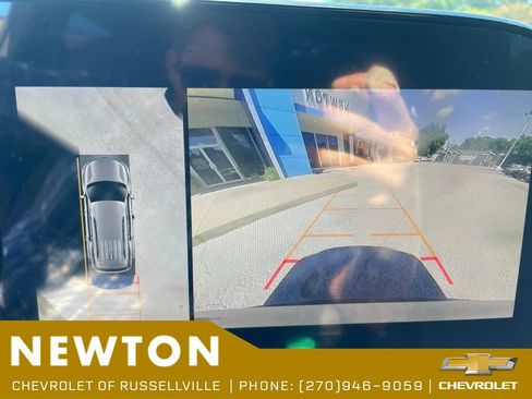 Used 2026 Chevrolet Traverse LT w/ Driver Confidence Package FWD image 5