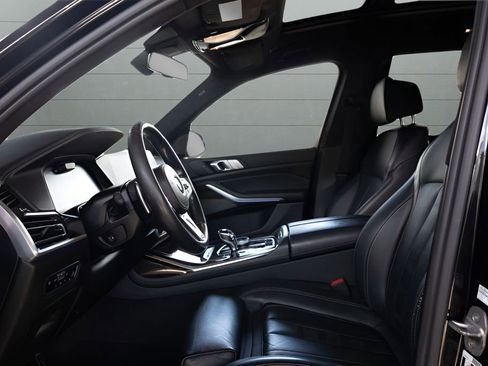 Used 2020 BMW X7 M50i AWD/4WD image 36