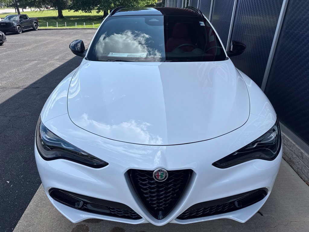 New 2026 Alfa Romeo Stelvio Sprint AWD/4WD image 9