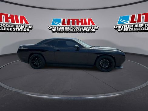 Used 2023 Dodge Challenger R/T w/ Blacktop Package RWD image 9