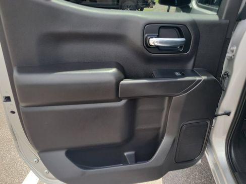 Used 2022 Chevrolet Silverado 1500 Custom AWD/4WD image 8