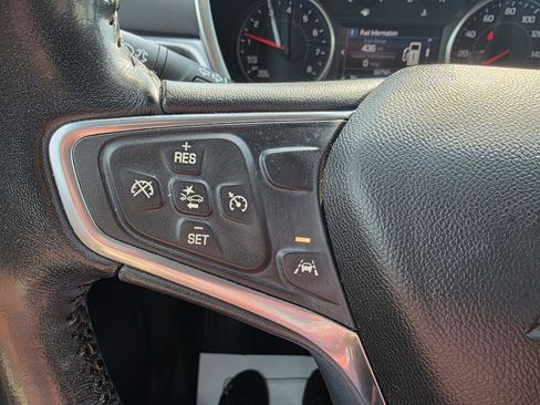 Used 2022 Chevrolet Equinox LT image 17