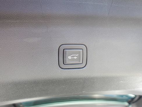 Used 2023 Chevrolet Tahoe RST AWD/4WD image 30