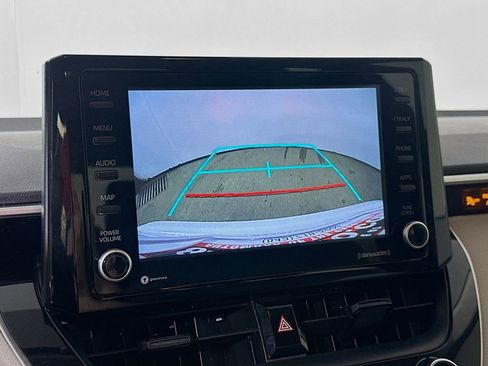Used 2022 Toyota Corolla LE image 10