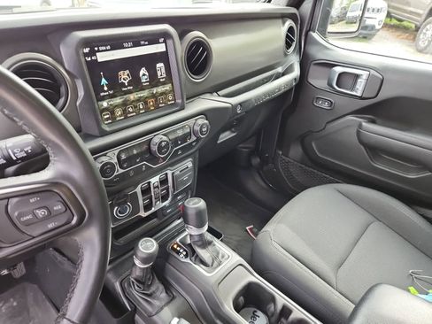 Used 2023 Jeep Wrangler Sport S image 10