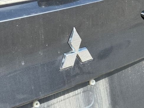 Used 2025 Mitsubishi Outlander SEL FWD image 9