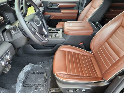 Used 2025 GMC Sierra 2500 Denali Ultimate AWD/4WD image 10