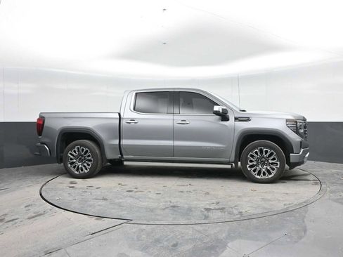 Used 2025 GMC Sierra 1500 Denali Ultimate image 8
