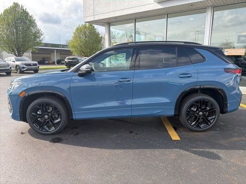 New 2026 Volkswagen Tiguan SE R-Line AWD/4WD image 3