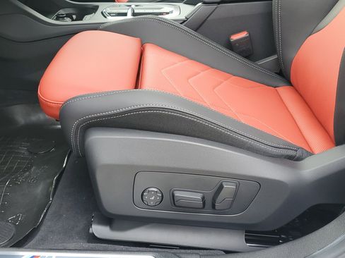 New 2026 BMW M235i xDrive w/ Technology Package image 9