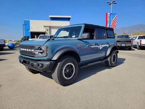 Used 2022 Ford Bronco Badlands w/ Sasquatch Package image 2