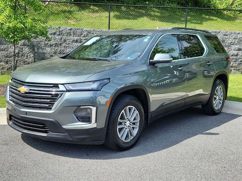 Used 2023 Chevrolet Traverse LT w/ LPO, Floor Liner Package AWD/4WD image 1