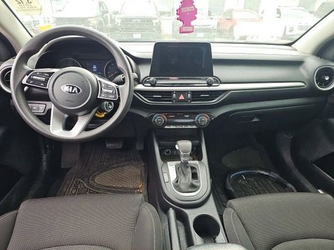 Used 2019 Kia Forte LXS image 8