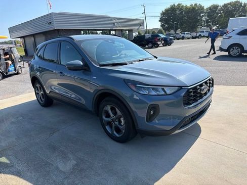 Used 2025 Ford Escape ST-Line Select AWD/4WD image 3