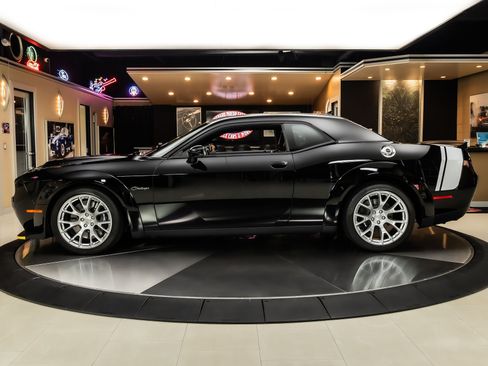 Used 2023 Dodge Challenger SRT Hellcat Redeye RWD image 17