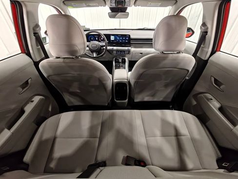 Used 2025 Hyundai Kona SEL AWD/4WD image 24