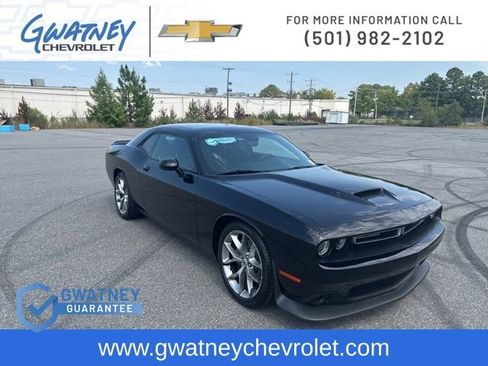 Used 2023 Dodge Challenger GT image 3