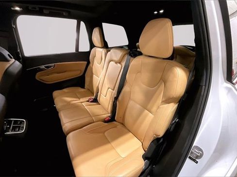 Certified 2023 Volvo XC90 B6 Ultimate w/ Lounge Package image 27
