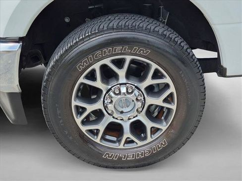 Used 2021 Ford F250 Lariat w/ Lariat Value Package AWD/4WD image 24