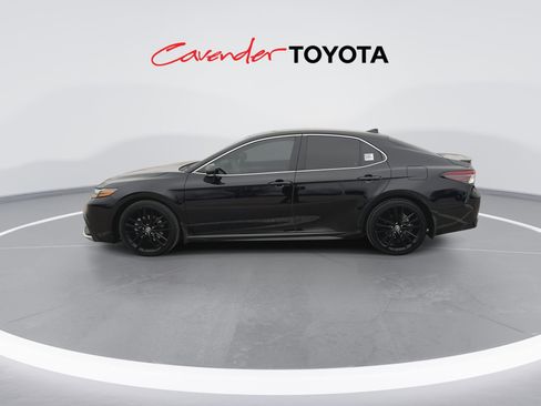 Used 2023 Toyota Camry XSE image 5