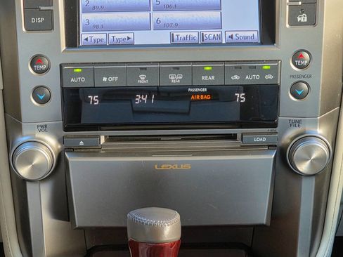 Used 2013 Lexus GX 460 image 23