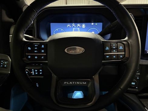 Used 2025 Ford F450 Platinum w/ FX4 Off-Road Package image 14