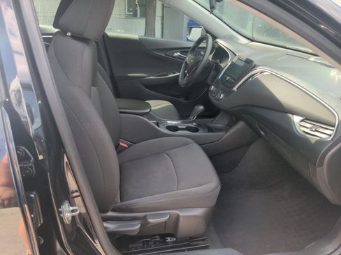 Used 2018 Chevrolet Malibu LS image 27